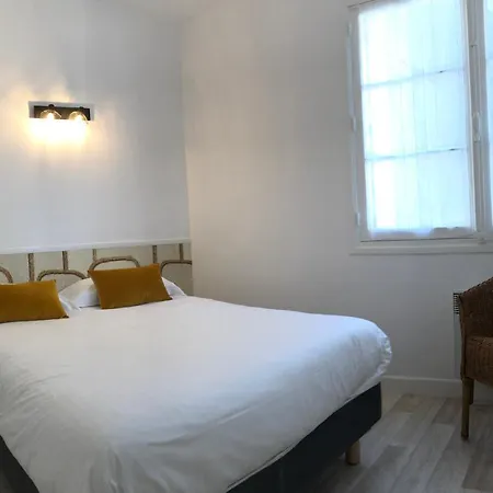 Artimon D Olonne Apartment *